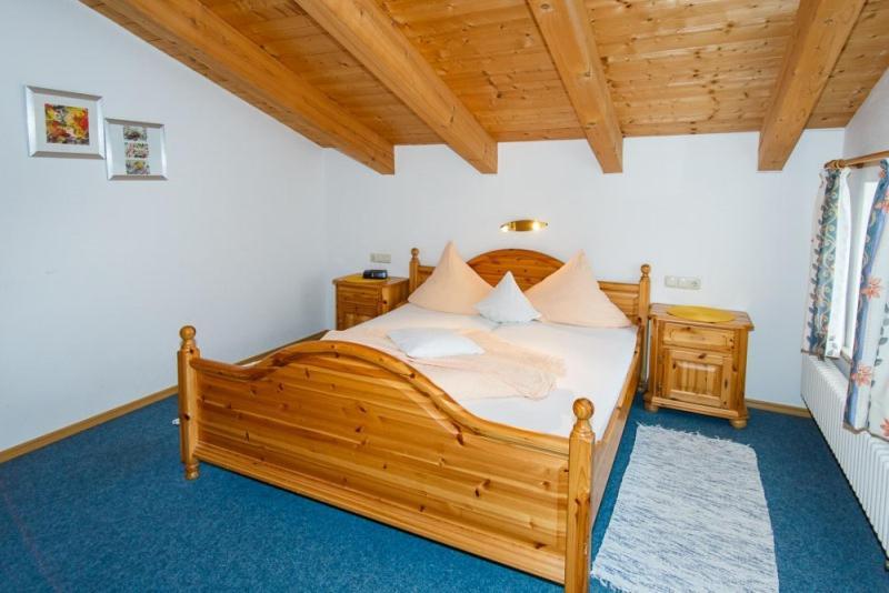 Cafe Chiemgau Und Gaestehaus Ruhpolding Ngoại thất bức ảnh