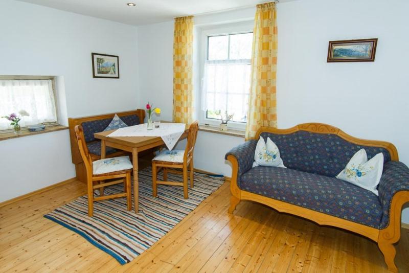 Cafe Chiemgau Und Gaestehaus Ruhpolding Ngoại thất bức ảnh