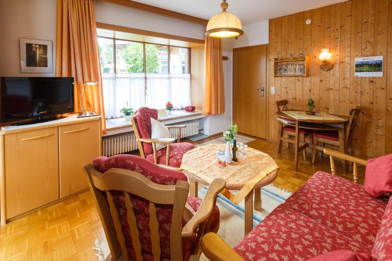 Cafe Chiemgau Und Gaestehaus Ruhpolding Ngoại thất bức ảnh